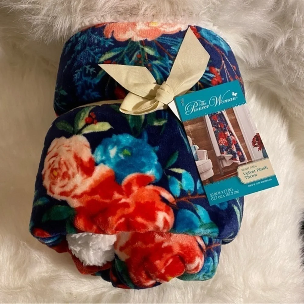 The Pioneer Woman Velvet Plush Throw‎ Blanket Cozy Warm Floral New